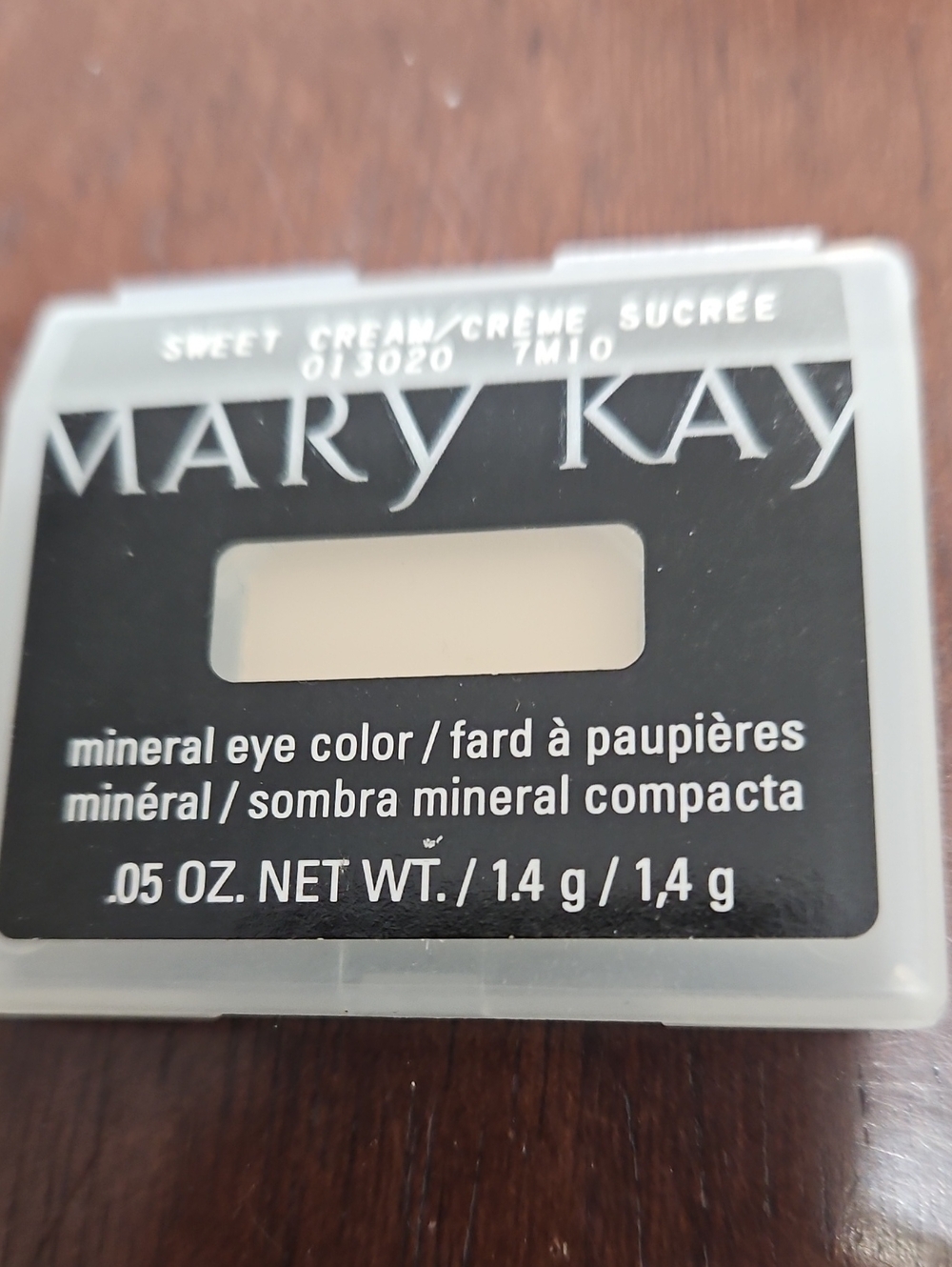 Mary Kay Mineral Eye Color - Sweet Cream Neutral Shade